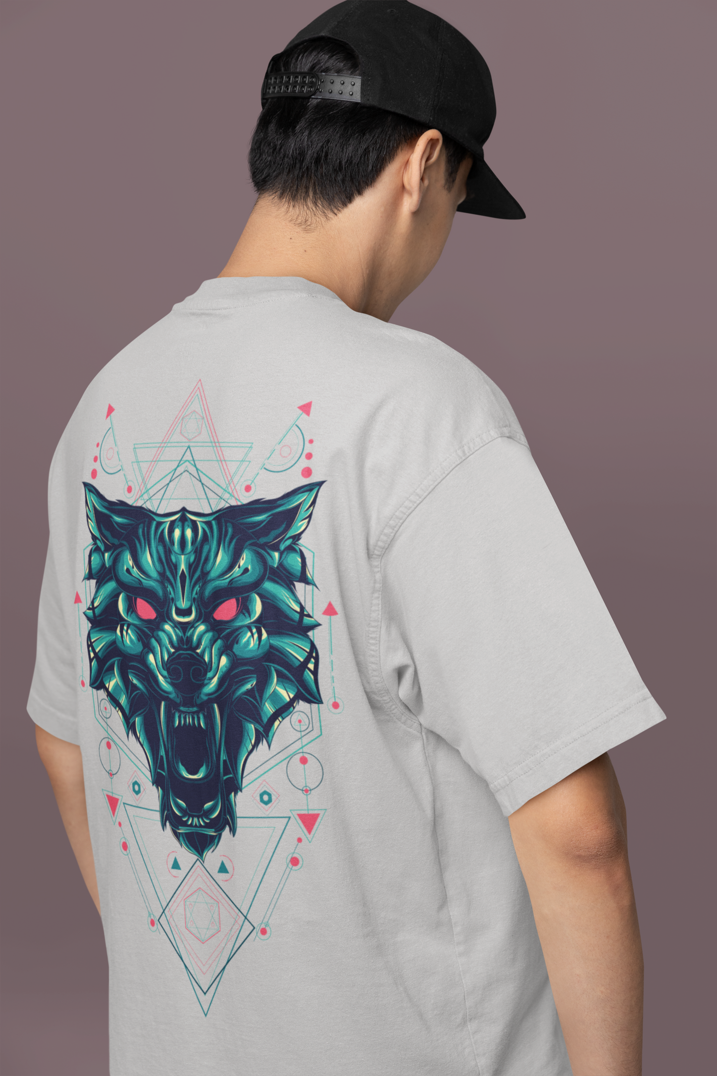 Oversized T-shirt - Long Teeth Wolf