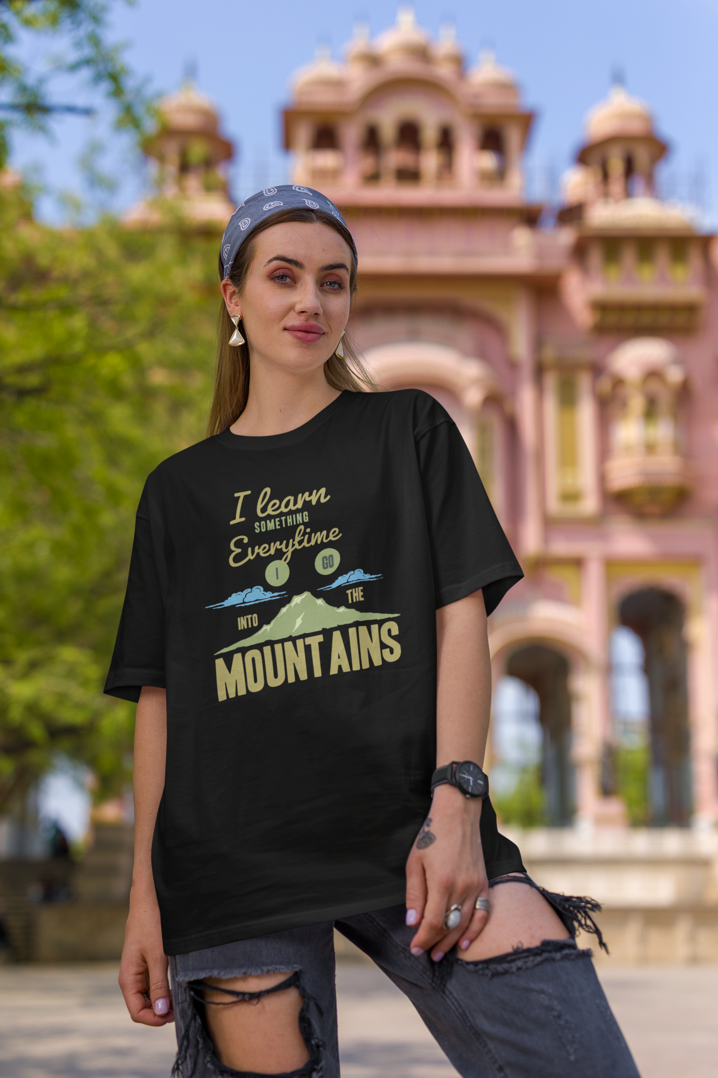 Oversized T-shirt - Learn From The Mountains