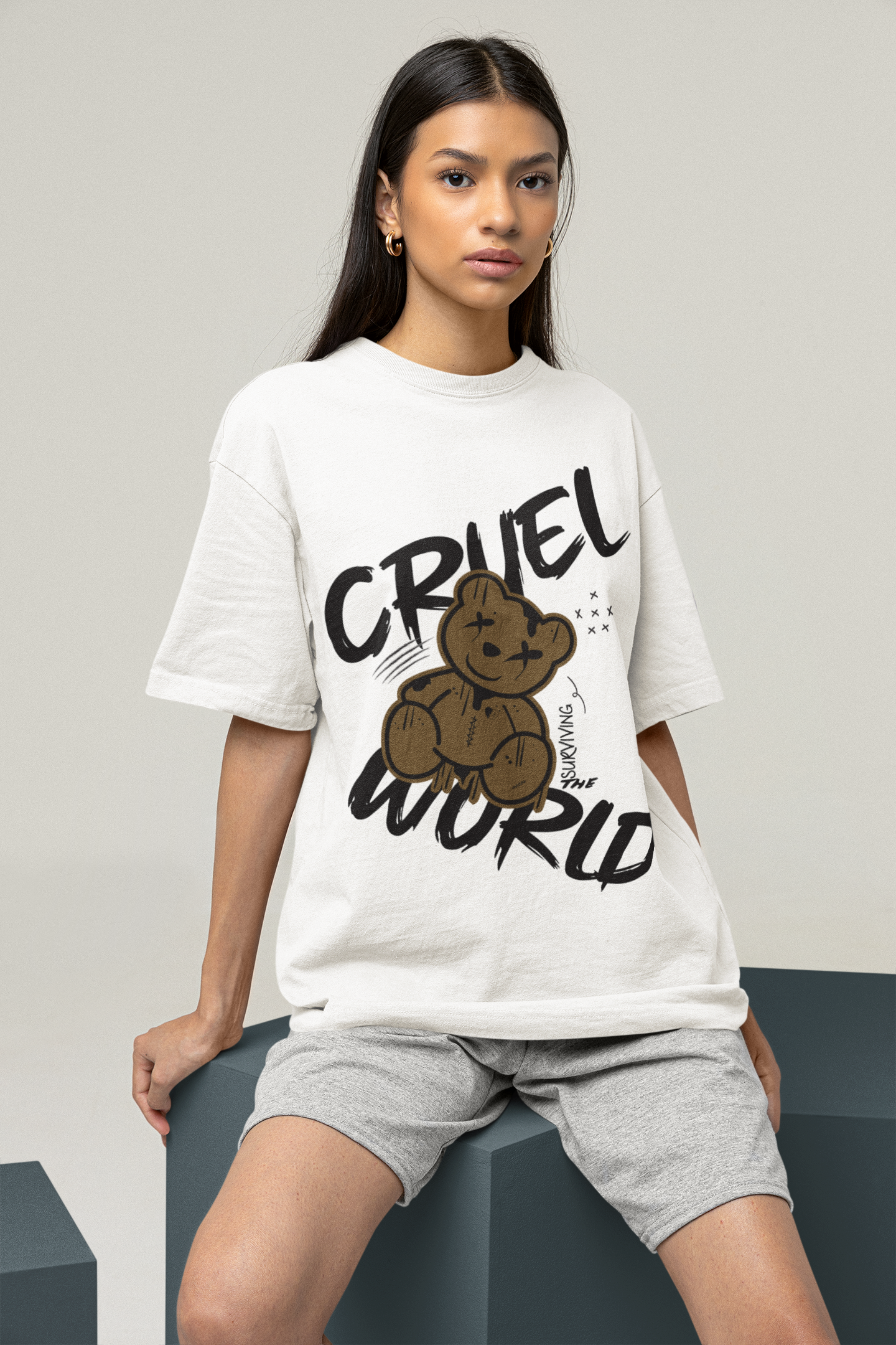 Oversized Tshirt - Cruel World